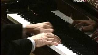 Mikhail Pletnev  Grieg March of the Dwarfs Op54 No3 VIDEO [upl. by Tiduj]