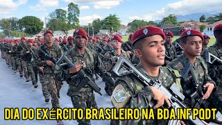 Solenidade Comemorativa ao Dia do Exército Brasileiro na Brigada de Infantaria Paraquedista 🦅 [upl. by Ococ]