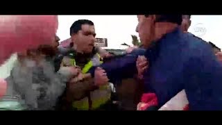 Vecinos protagonizan violenta pelea contra Carabineros en Coquimbo CHV Noticias [upl. by Schwejda]