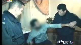 Policia e Kosoves DHUNË NË FAMILJE 25032011 [upl. by Ryun]