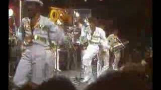 kool amp gang live get down on it [upl. by Cyrie568]