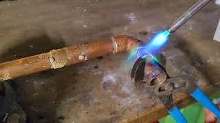 How to Disconnect Soldered Copper Pipe Fittings [upl. by Bourke682]