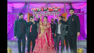 Bride Entry Dance  Indian Wedding 2022  Sajna tere liye sajna  Group Dance  Varmala Ceremony [upl. by Leksehcey434]