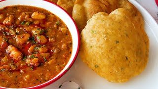 Crispy Aloo Puri with Achari Aloo ki Tarkari Recipe By Food Fusion Ramzan sehri special Recipe [upl. by Kesley58]